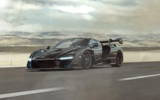 SPEEDING Black McLaren Senna