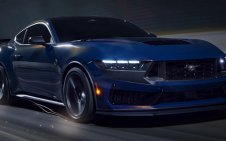 Ford Mustang Dark Horse