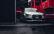 Audi RS6 Hazard