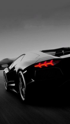 black lamborgini in the rain live wallpaper