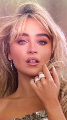 sabrina carpenter glow live wallpaper
