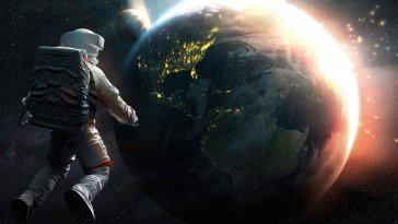 astronaut in outer space live wallpaper