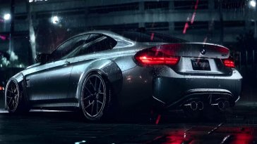 BMW M5 in Dark Live Wallpaper