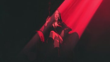 crimson silence live wallpaper